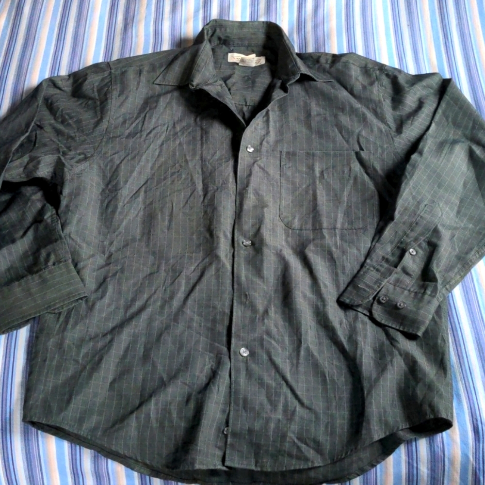 Natural Issue Button Down Shirt Size Small NWOT